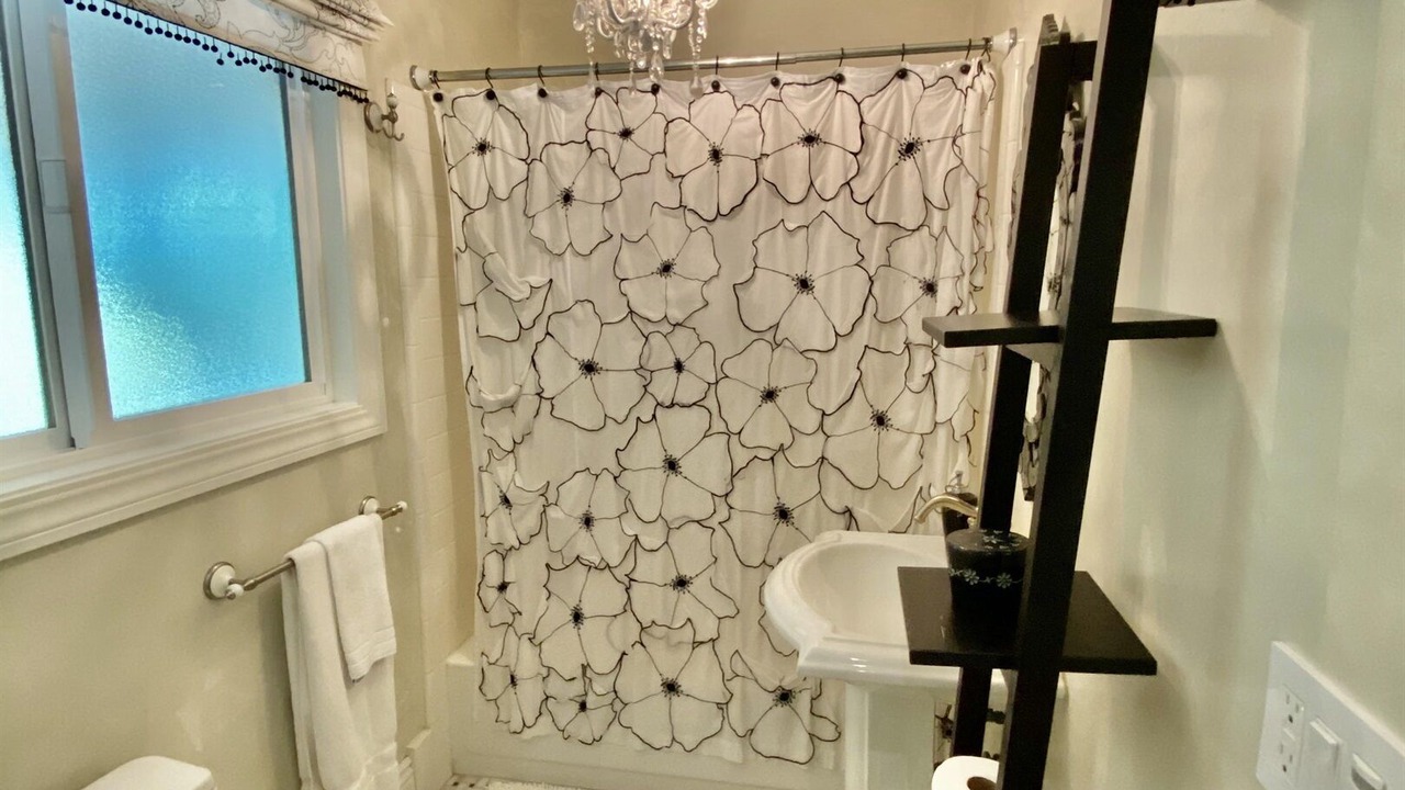 Photo of Bathroom in St. Helena