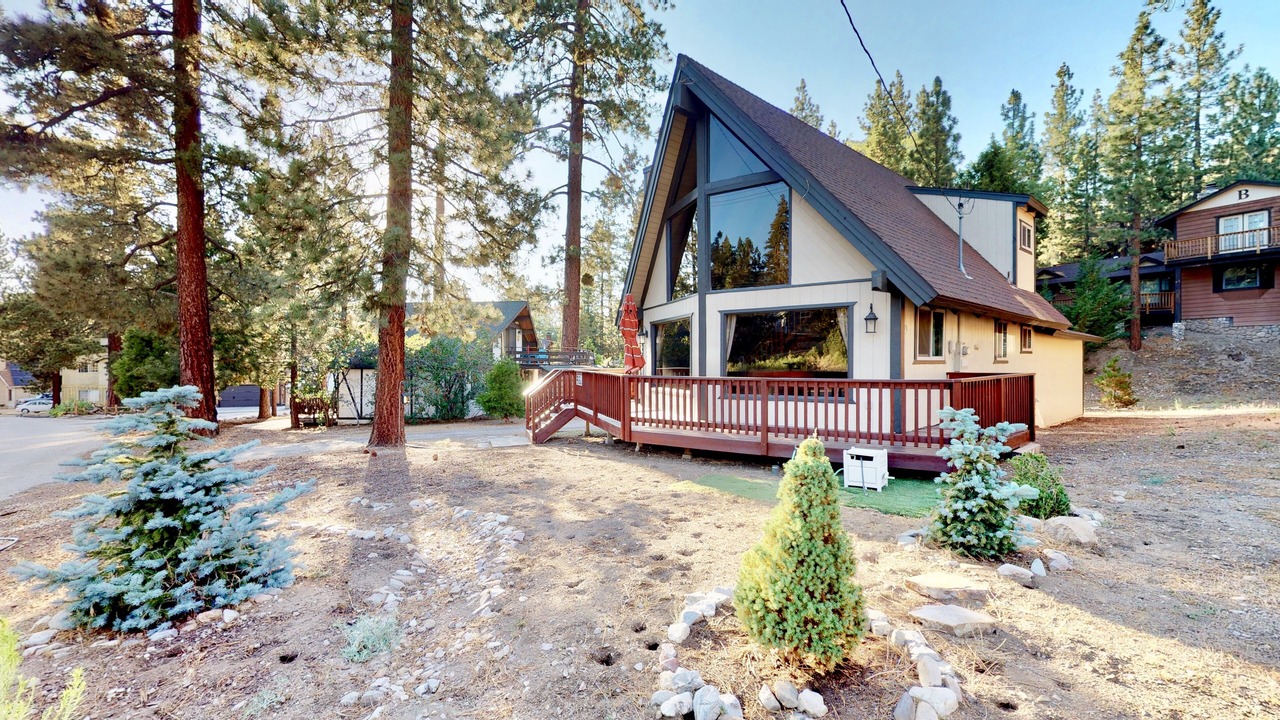 Photo of Outdoor in Upper Moonridge