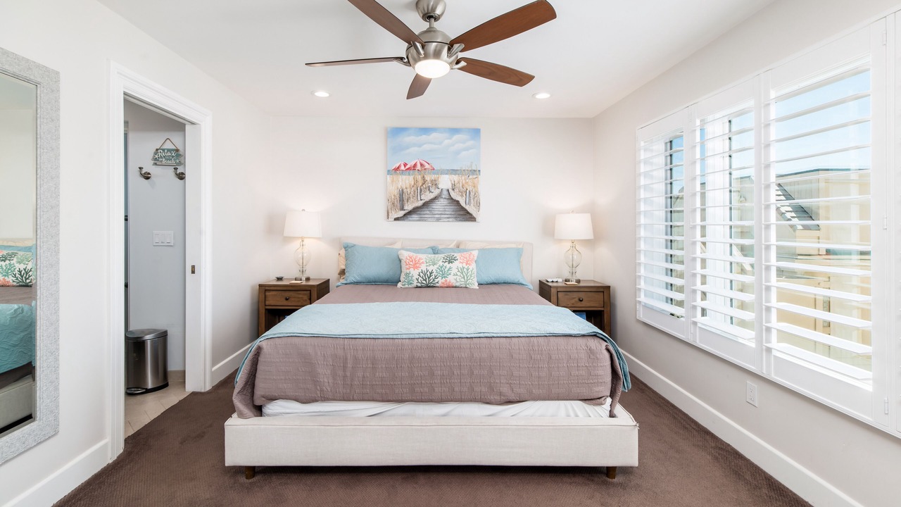 Photo of Bedroom in South Mission Beach