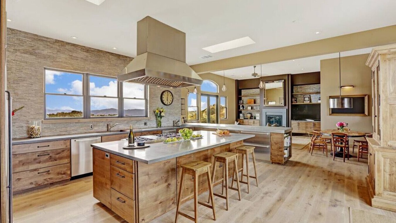 Photo of Kitchen in St. Helena