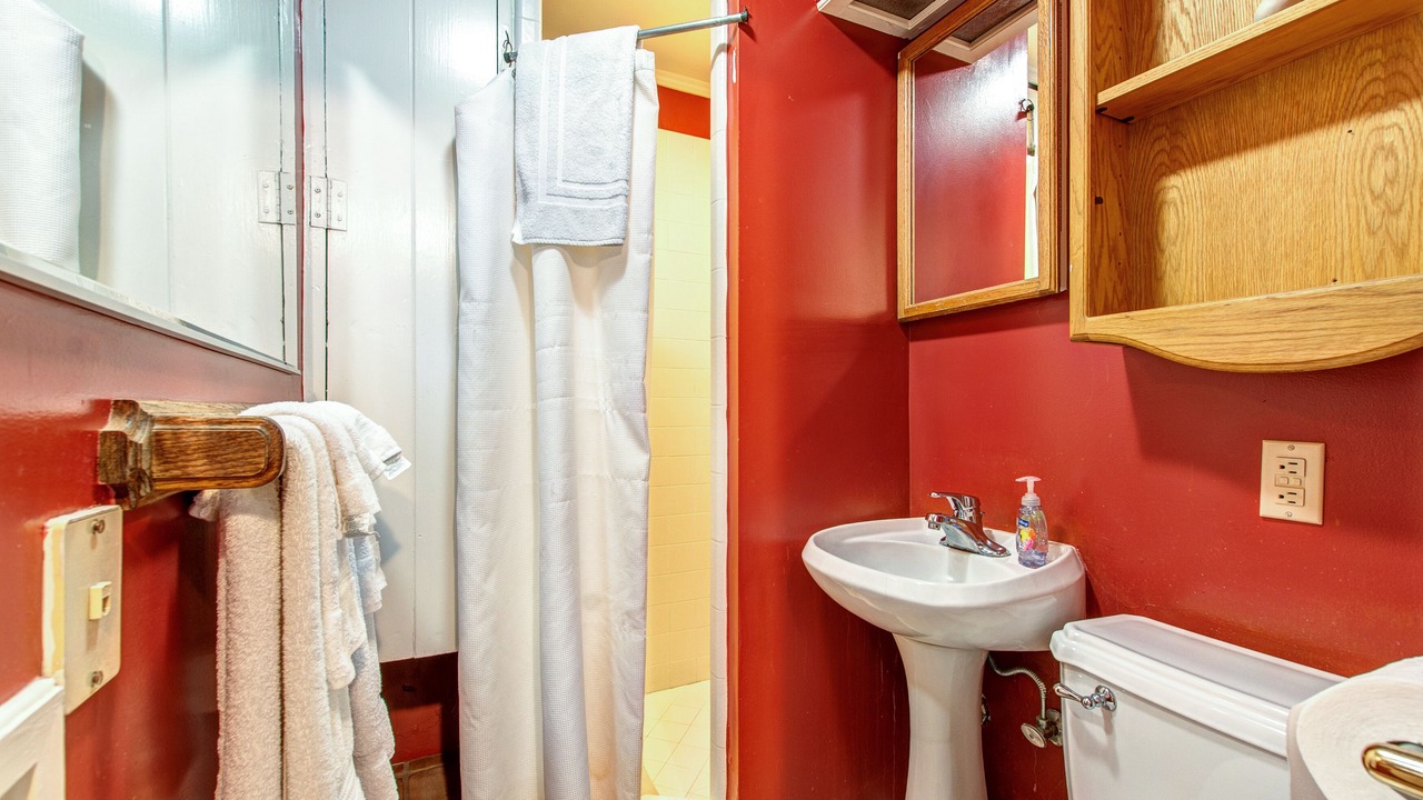 Photo of Bathroom in La Jolla Shores