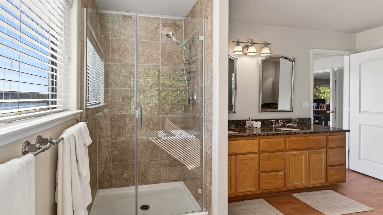 Photo of Bathroom in Clear Lake
