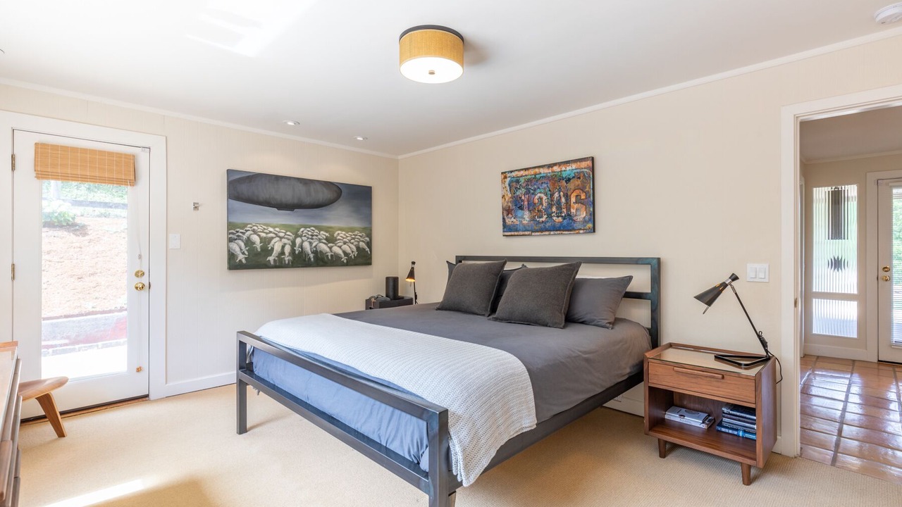 Photo of Bedroom in Glen Ellen
