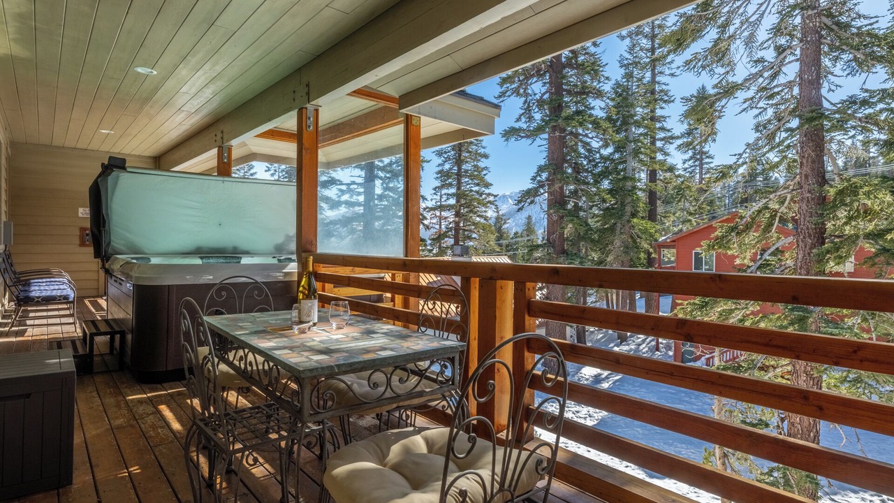 Photo of Patio Balcony in Mammoth Lakes