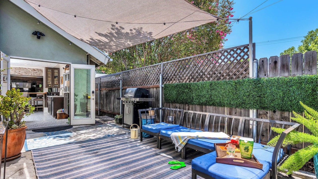 Photo of Outdoor in Burbank