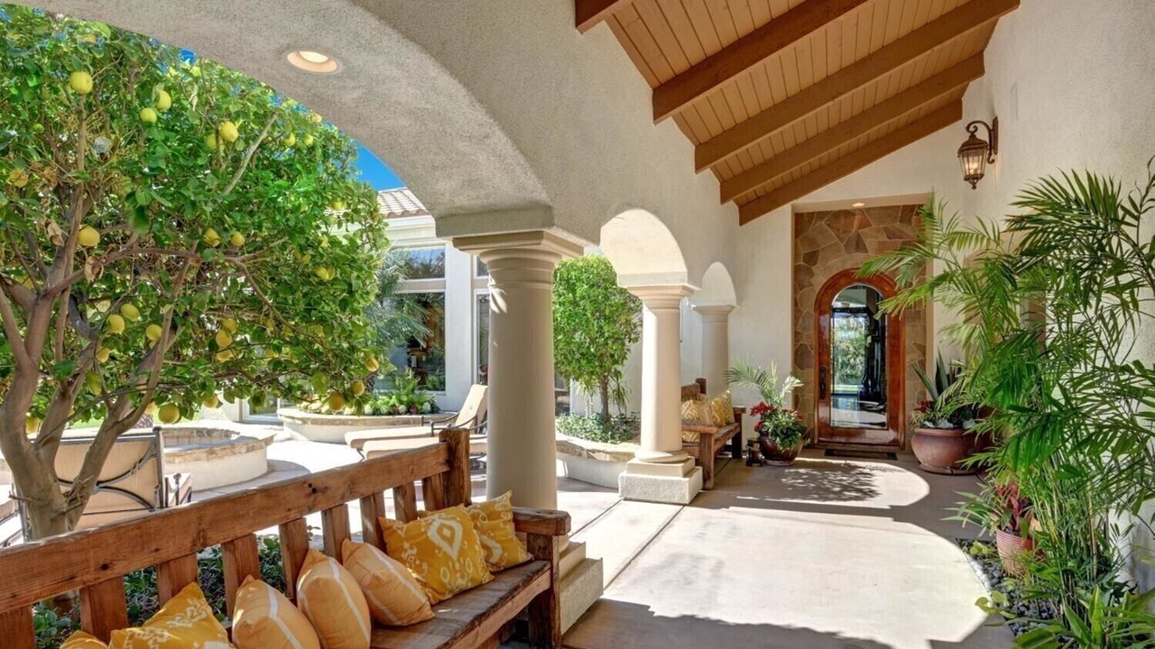 Photo of Patio Balcony in La Quinta