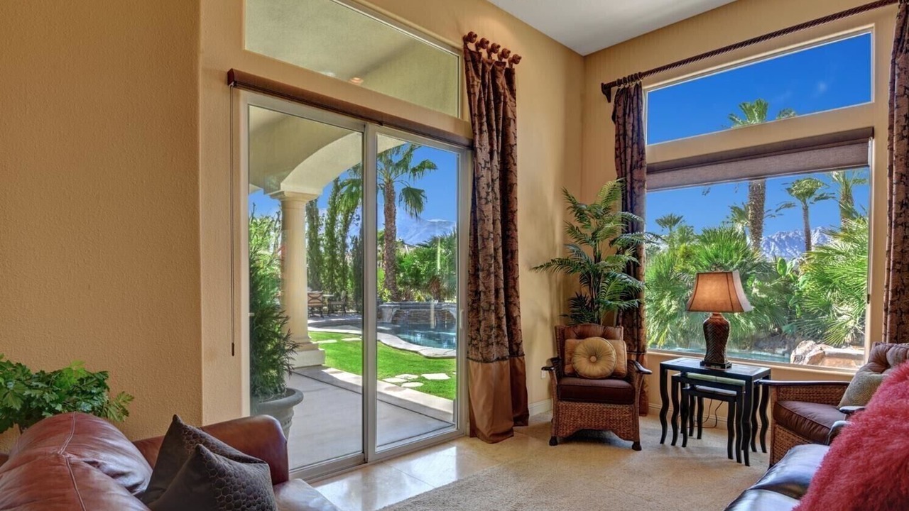Photo of Livingroom in La Quinta
