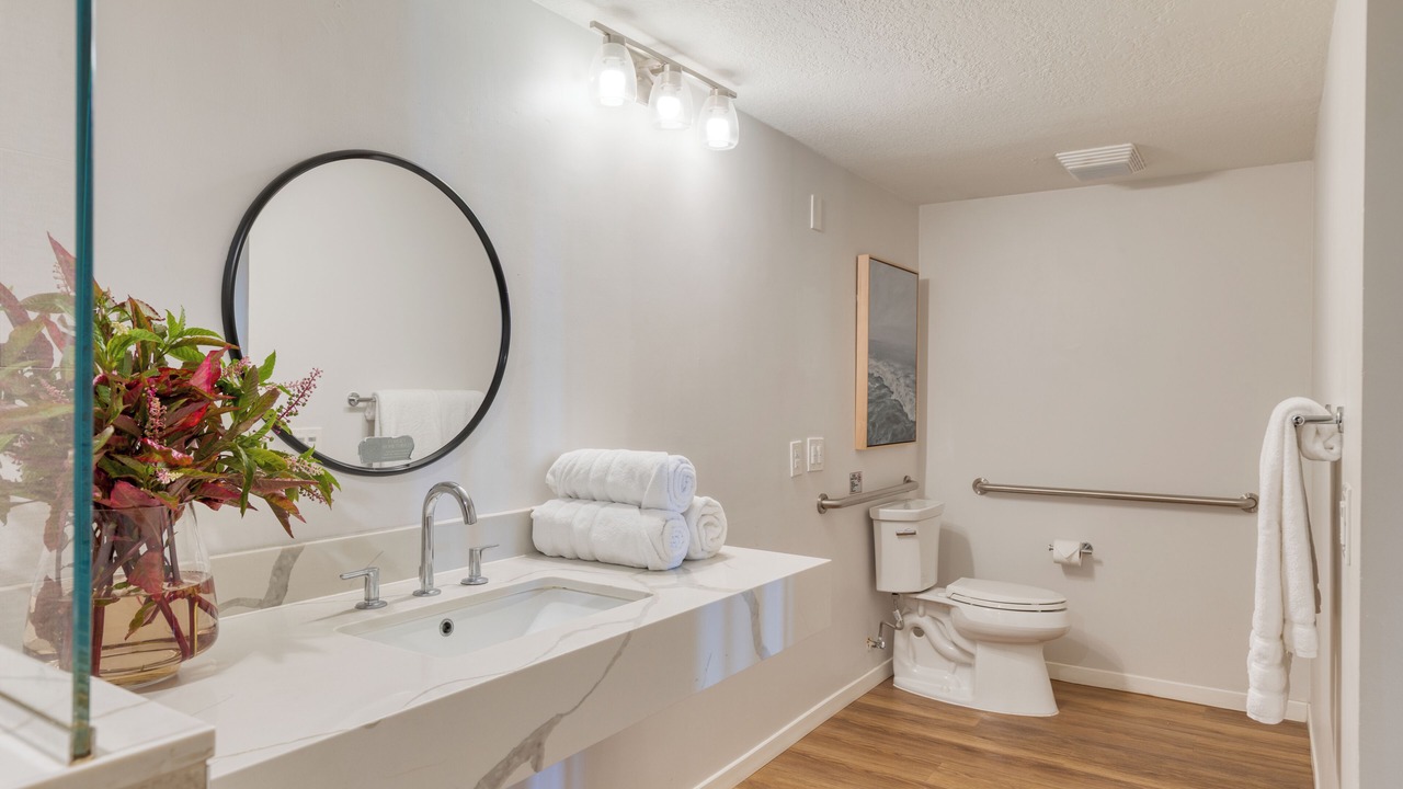 Photo of Bathroom in Laguna Beach