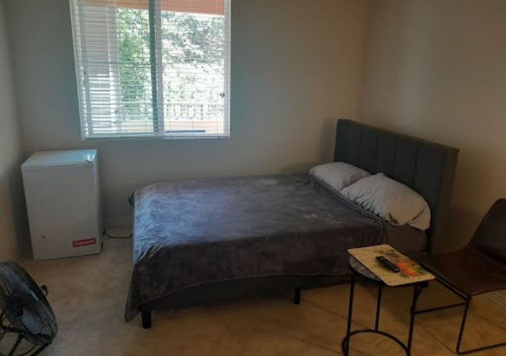 Photo of Bedroom in Platinum Triangle