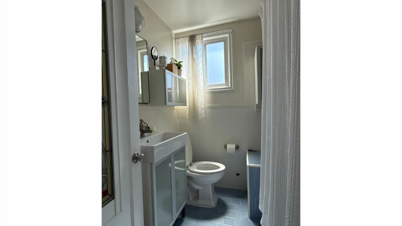 Photo of Bathroom in Central San Mateo