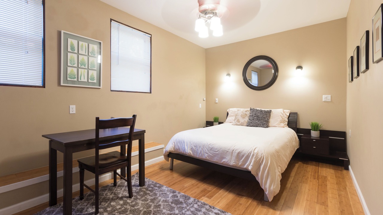 Photo of Bedroom in West Alameda