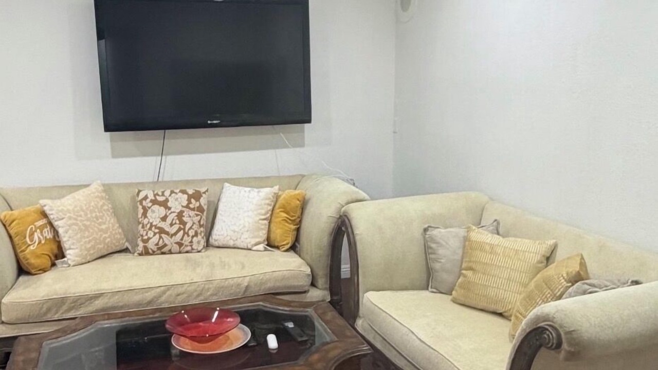 Photo of Livingroom in Anaheim Colony Historic District
