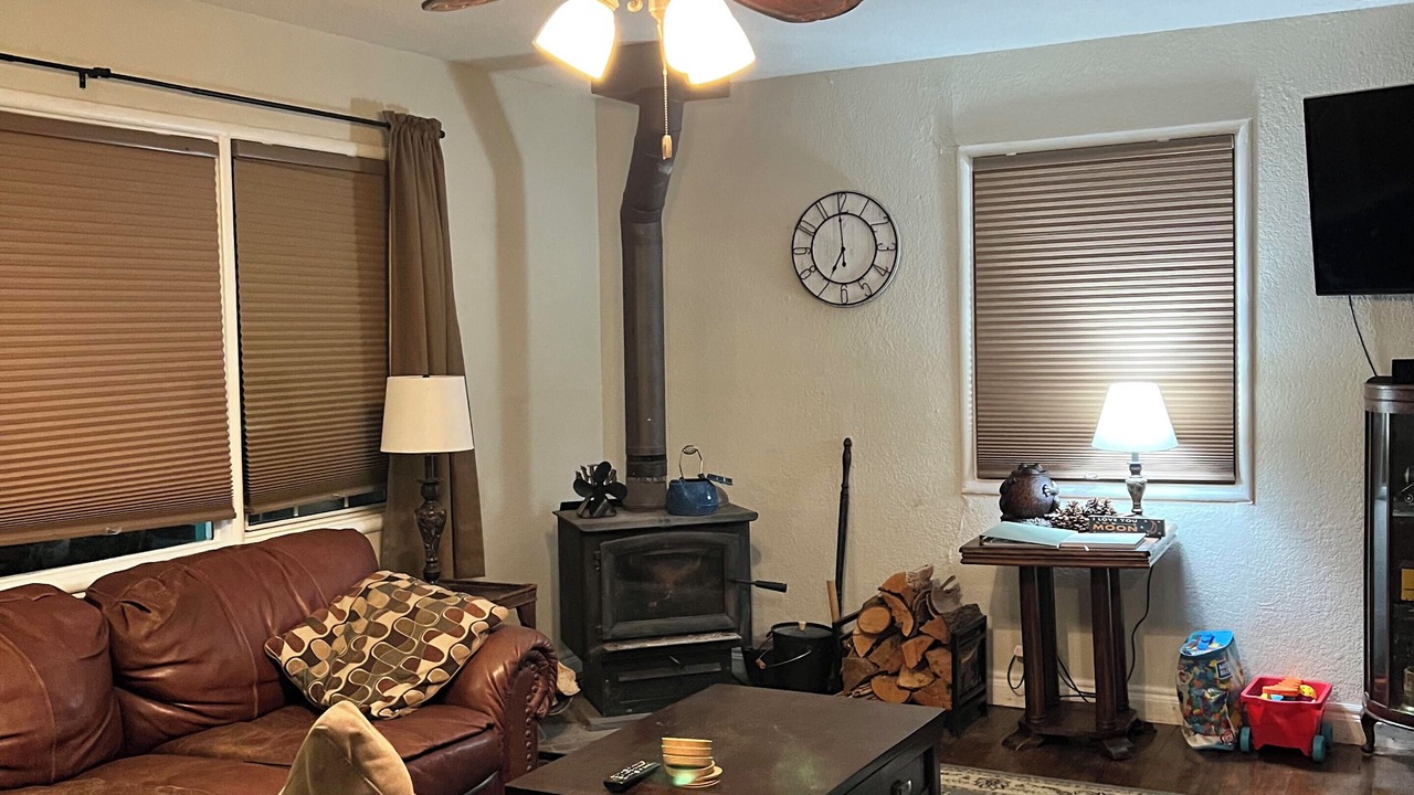 Photo of Livingroom in Jamestown