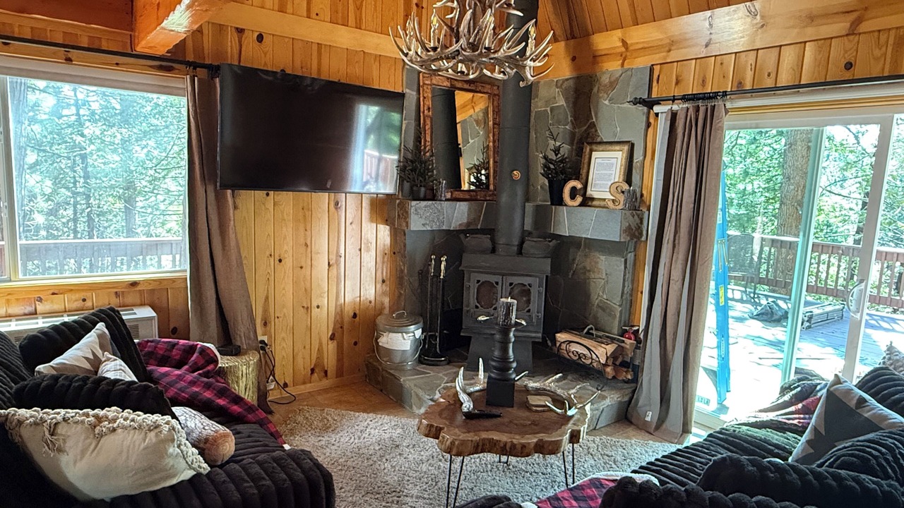 Photo of Livingroom in Cold Springs