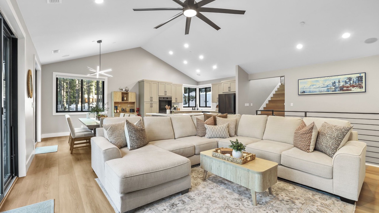 Photo of Livingroom in Tahoe Paradise