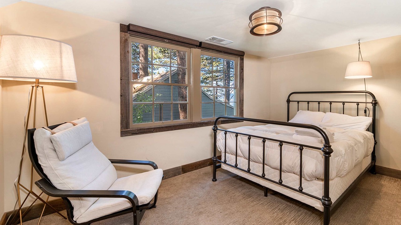 Photo of Bedroom in Al Tahoe