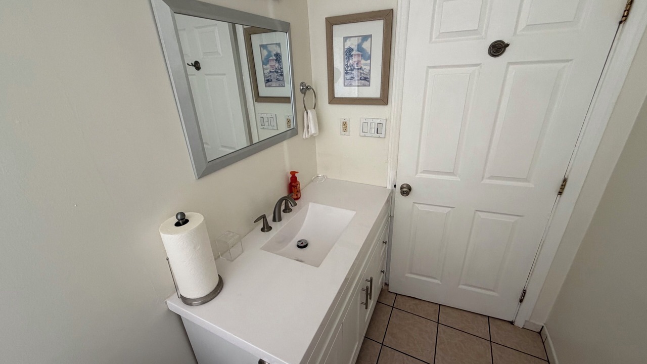 Photo of Bathroom in Park Mesa Heights