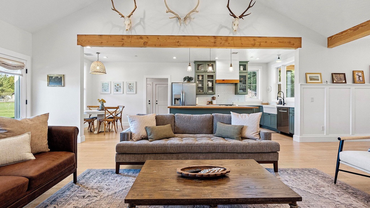Photo of Livingroom in Crescent City