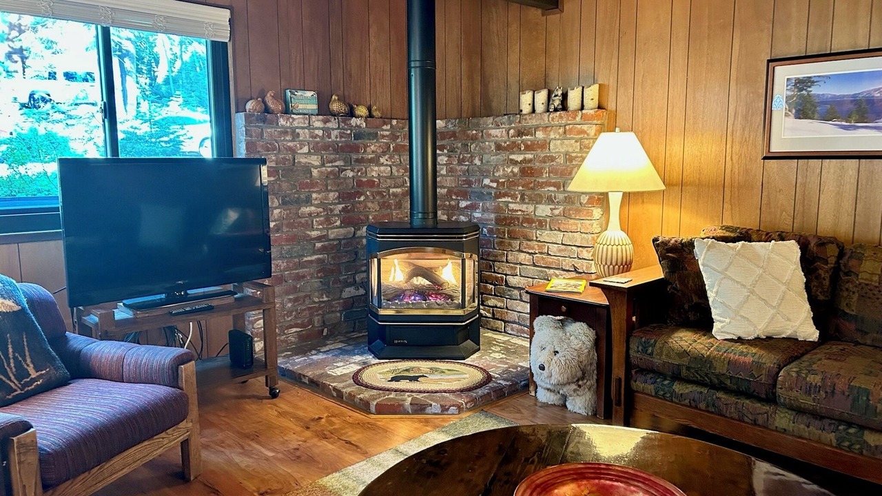 Photo of Livingroom in Tahoma