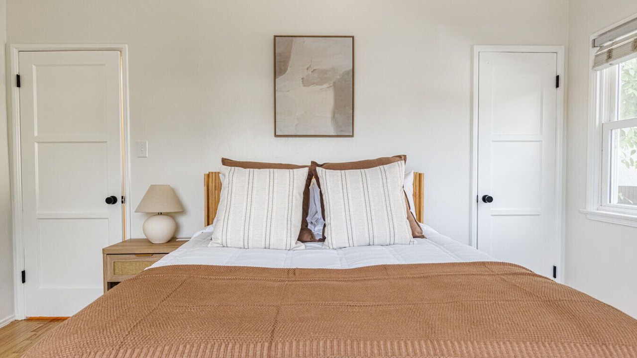 Photo of Bedroom in North Hollywood