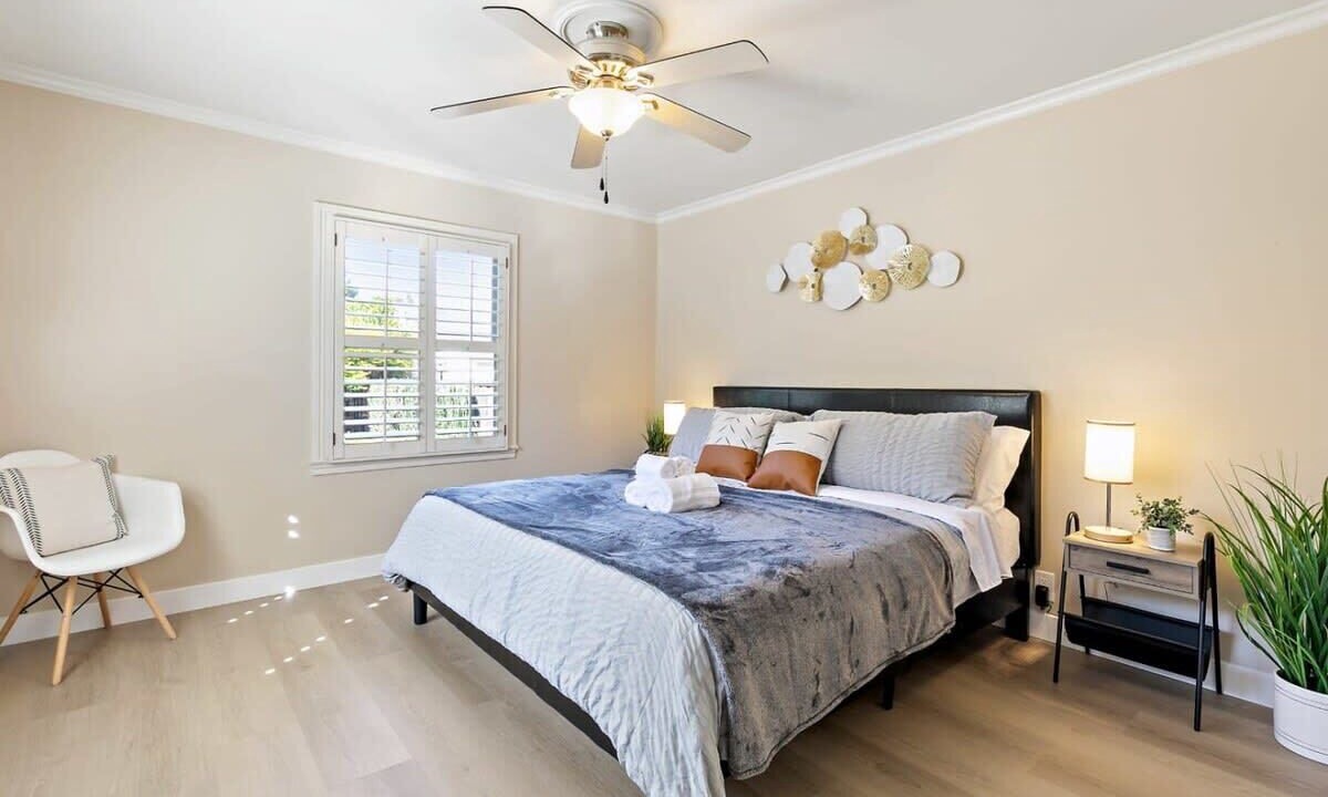 Photo of Bedroom in North Central