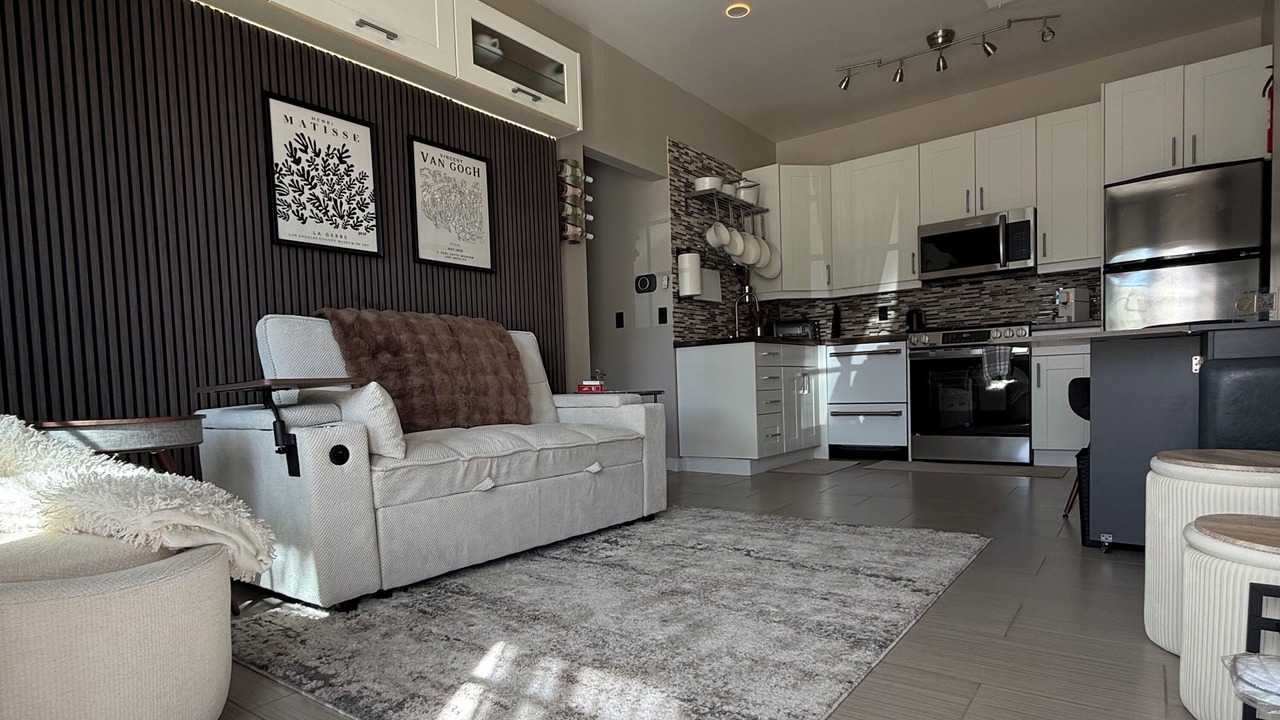 Photo of Livingroom in Agoura Hills