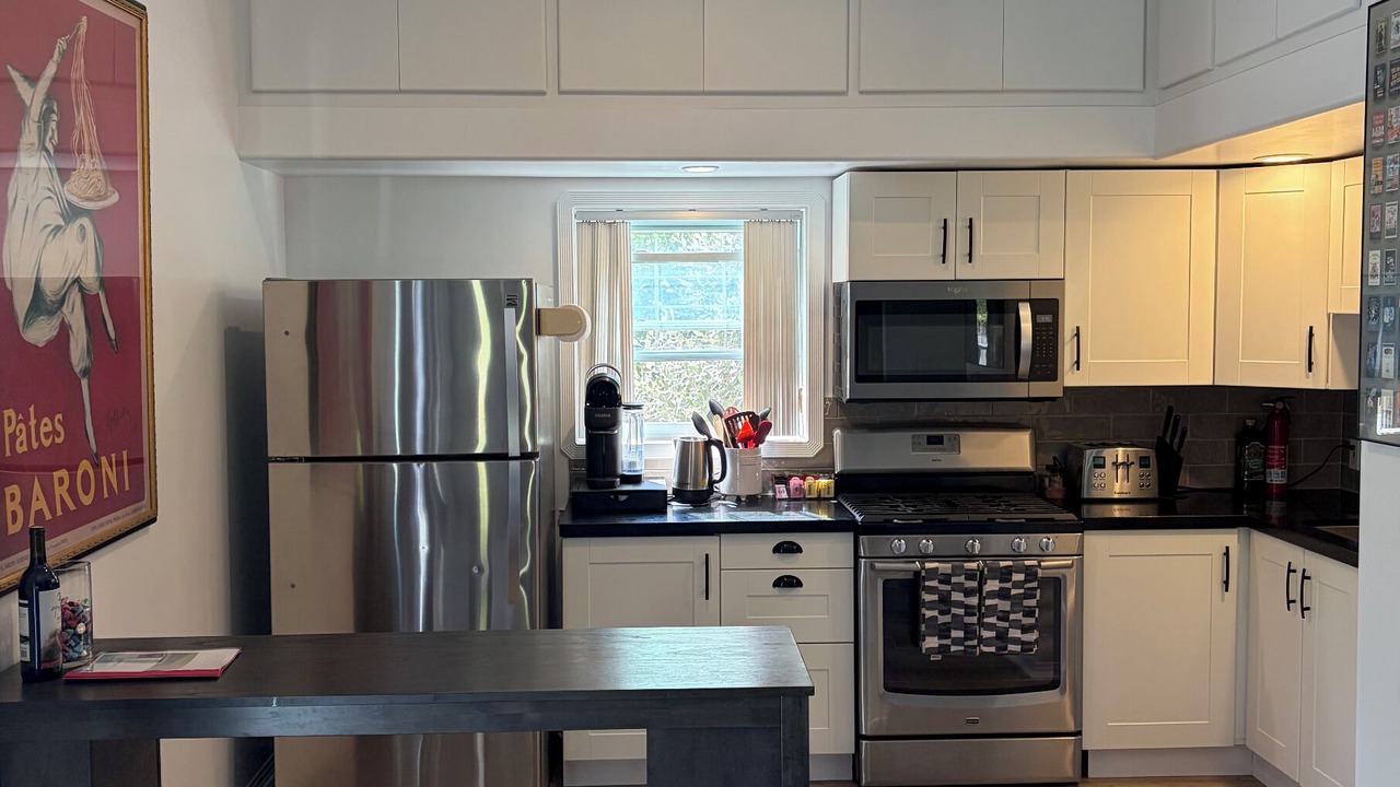 Photo of Kitchen in West Los Angeles