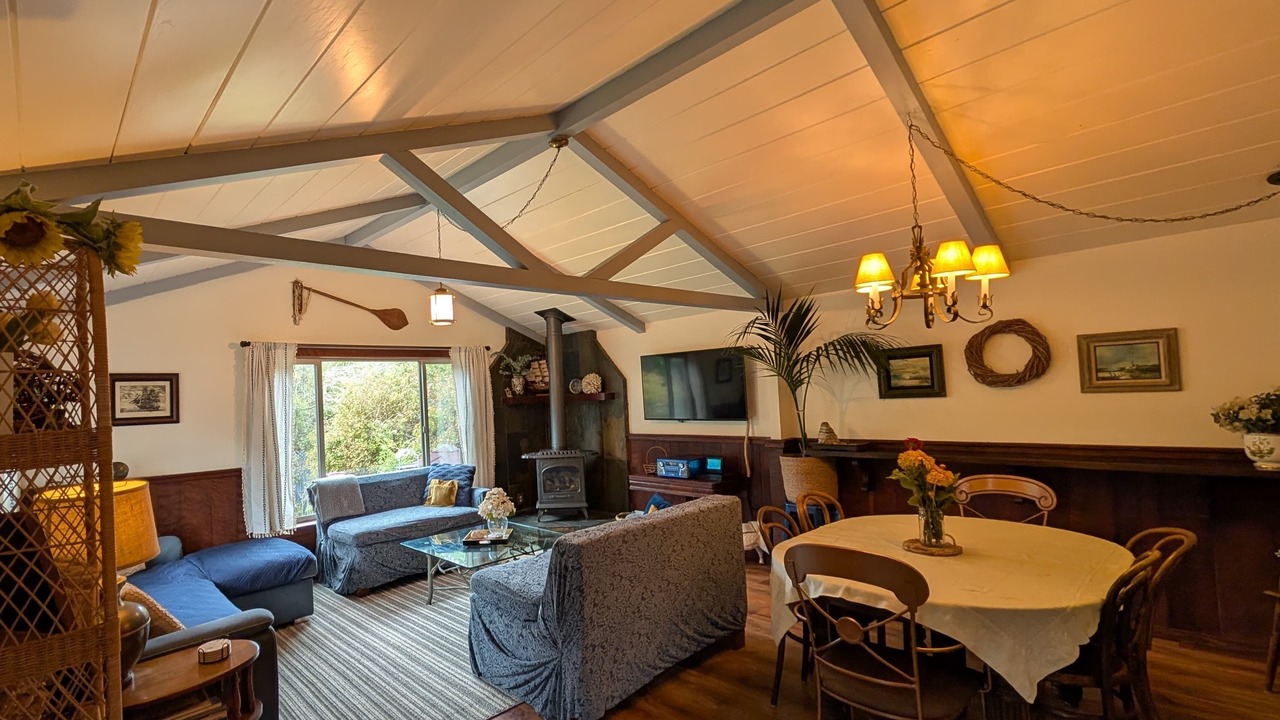 Photo of Livingroom in Fort Bragg