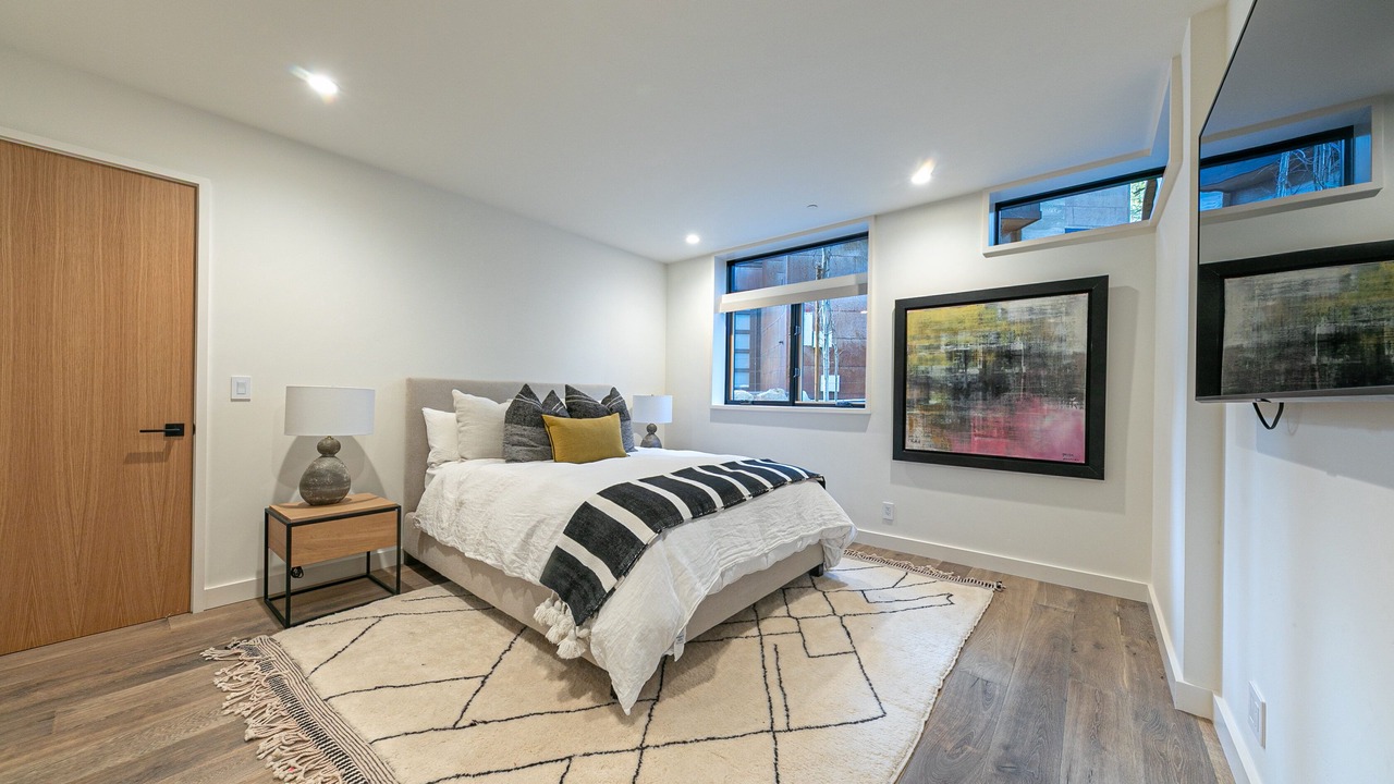 Photo of Bedroom in Tahoma