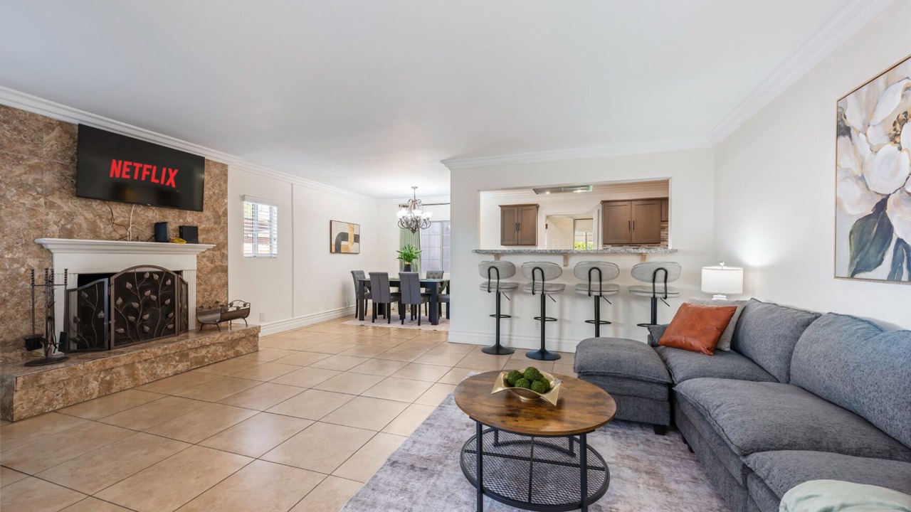 Photo of Livingroom in Pacoima