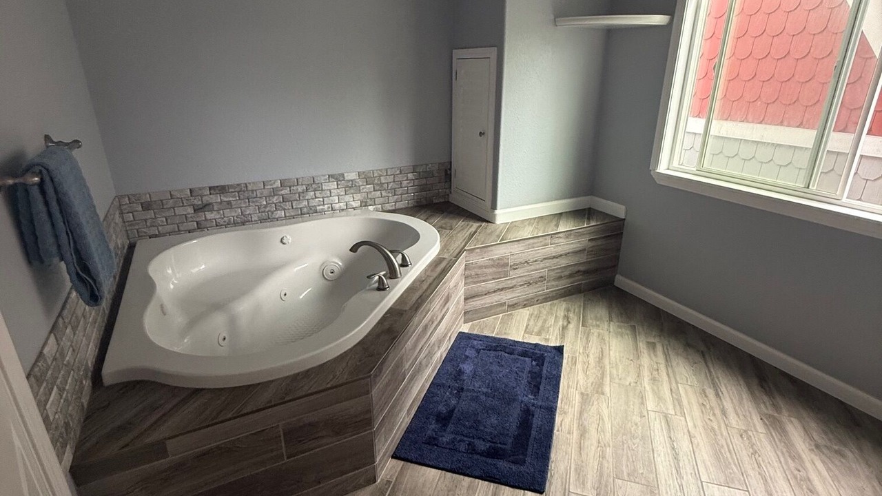 Photo of Bathroom in Crescent City