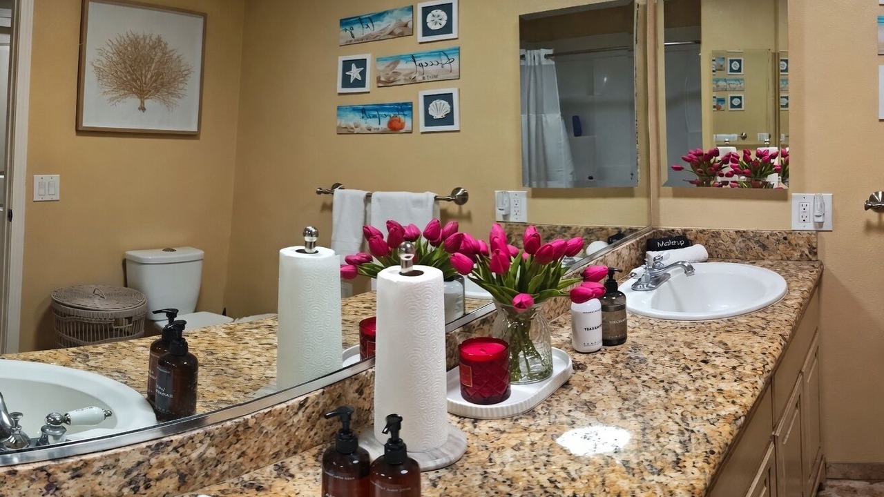 Photo of Bathroom in Orange