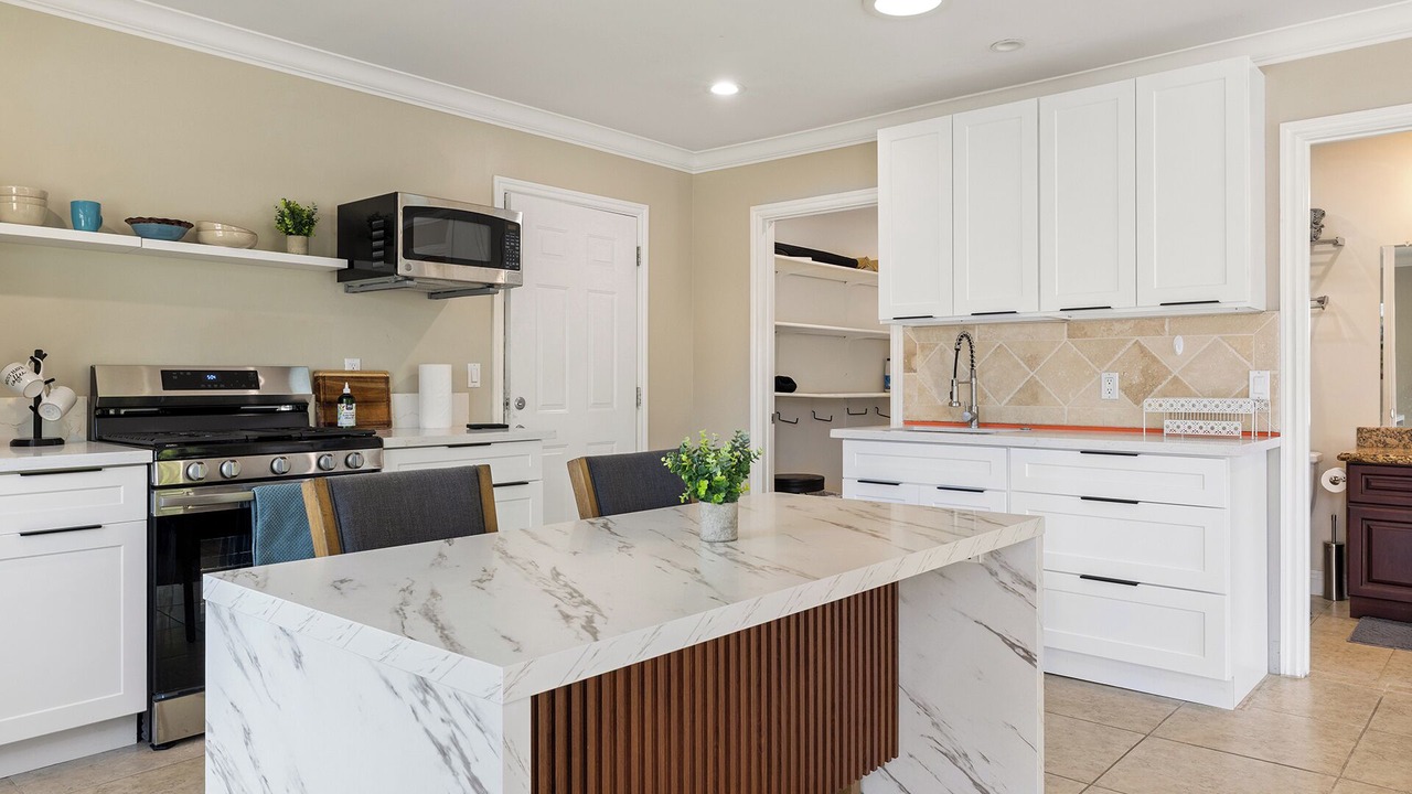 Photo of Kitchen in Woodland Hills