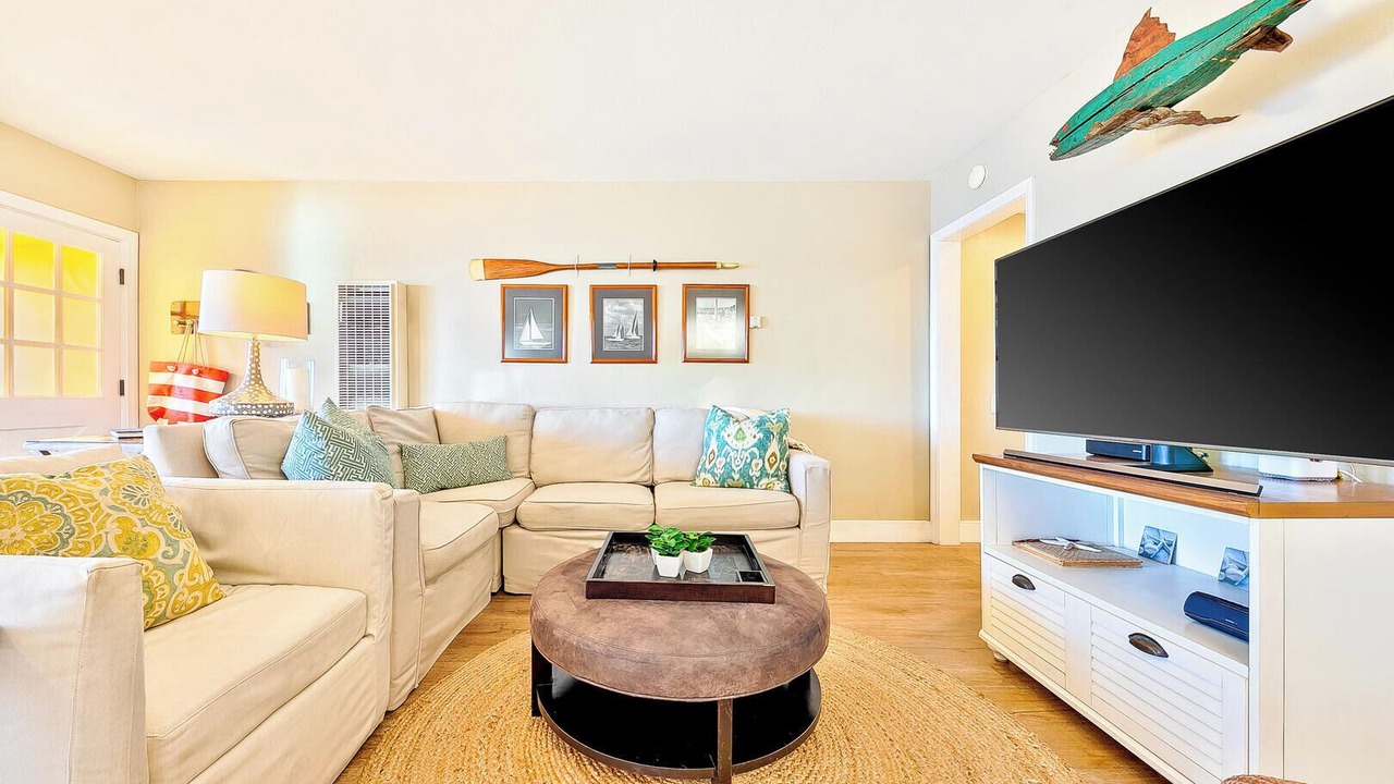 Photo of Livingroom in Ocean Beach