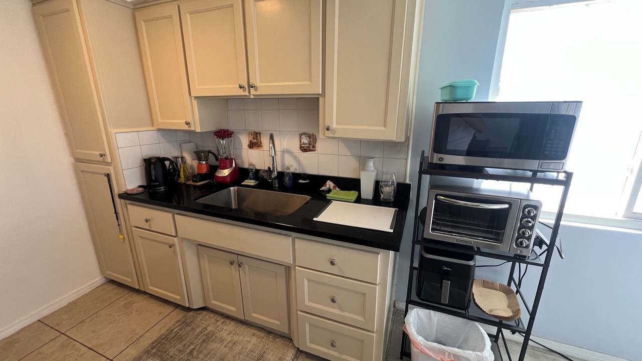 Photo of Kitchen in South Gate