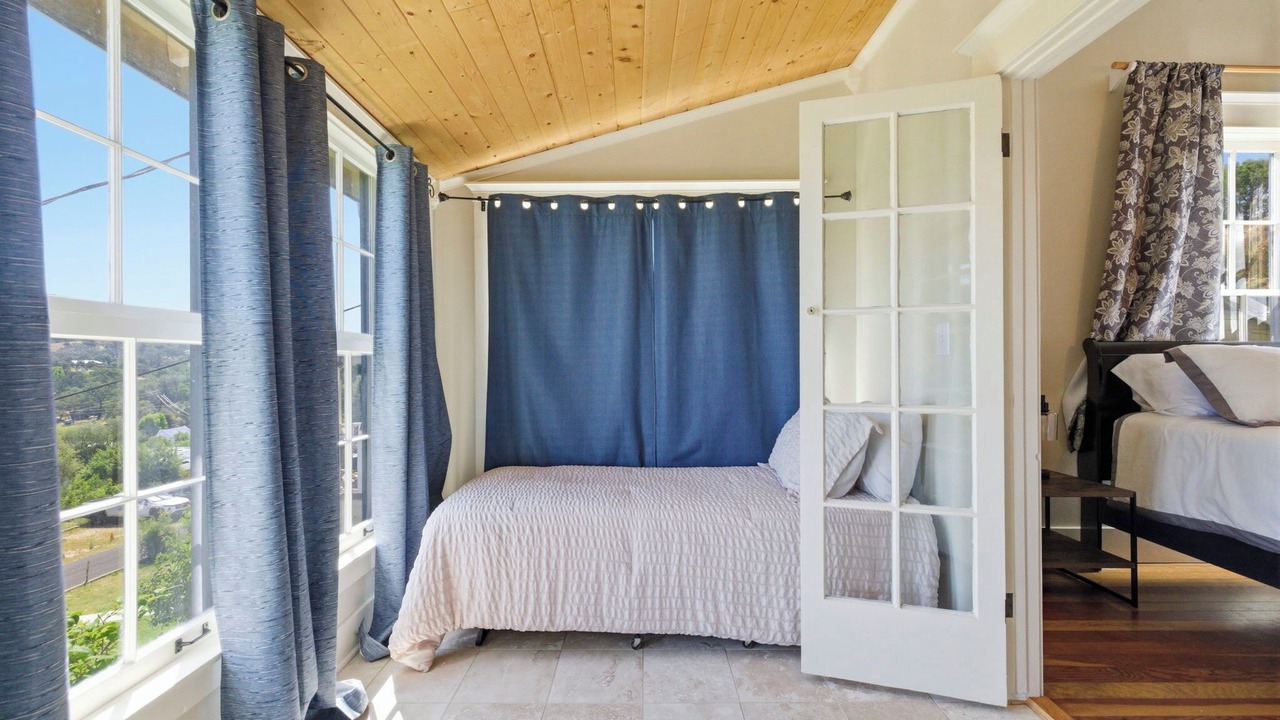 Photo of Bedroom in Angels Camp