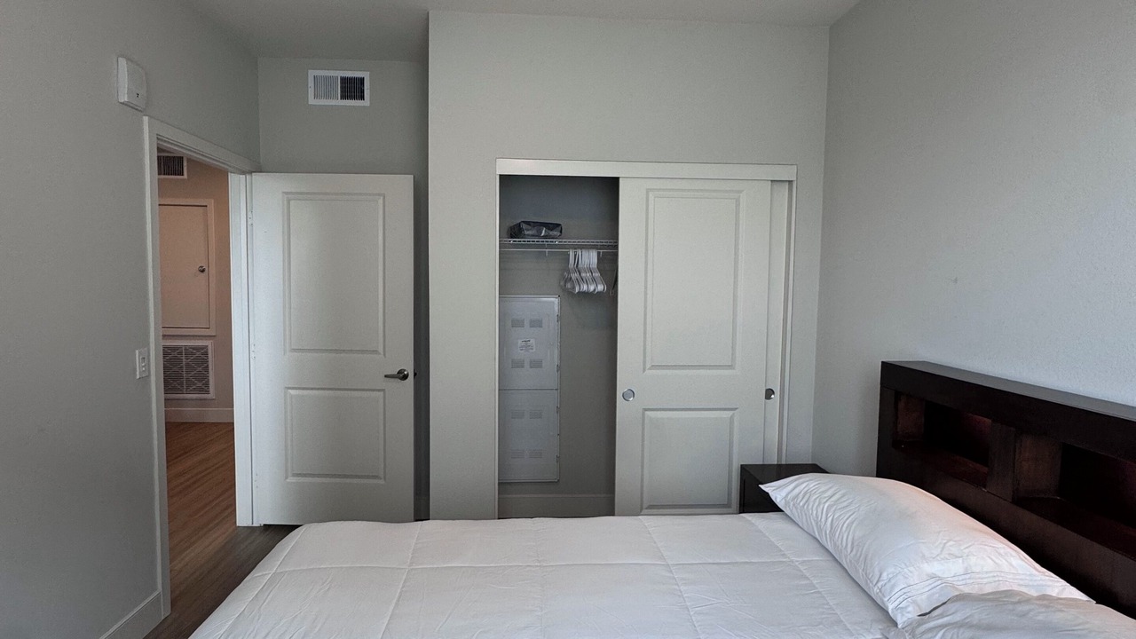 Photo of Bedroom in Midway District