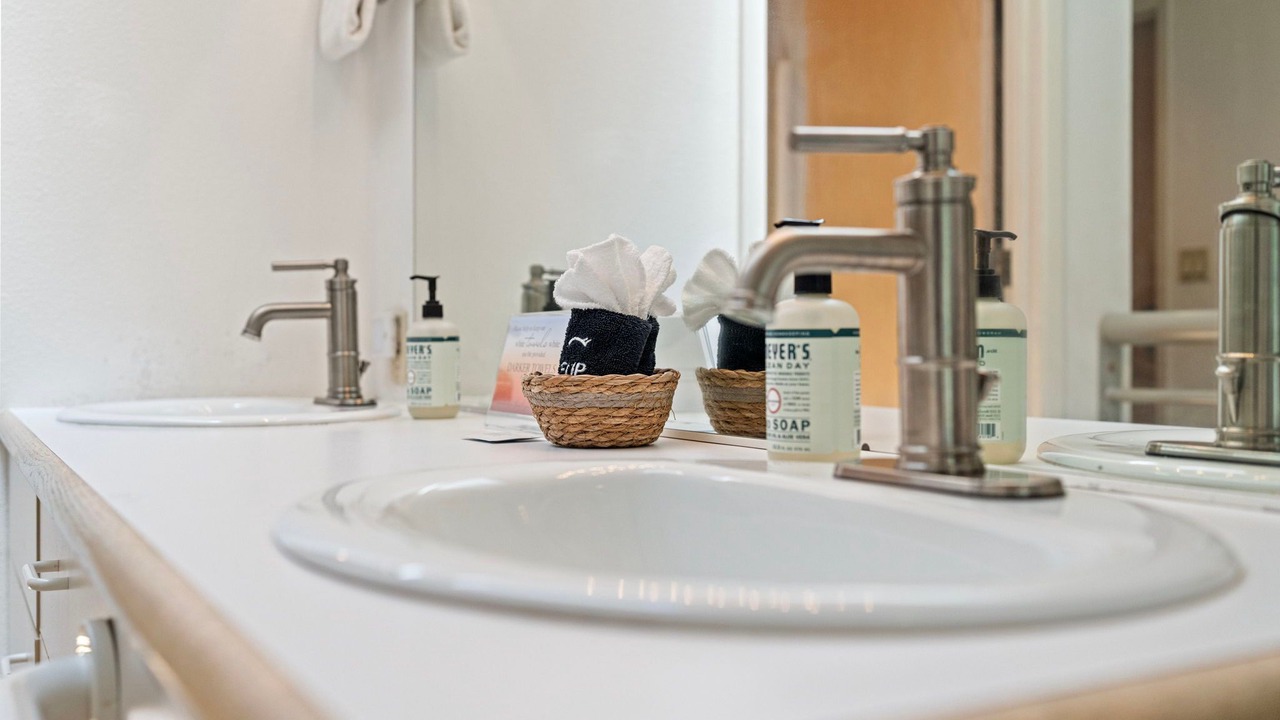 Photo of Bathroom in Crescent City