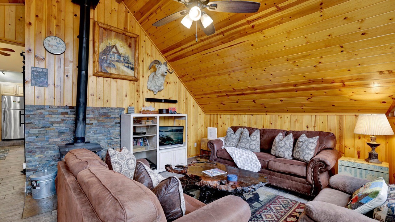Photo of Livingroom in Boulder Bay
