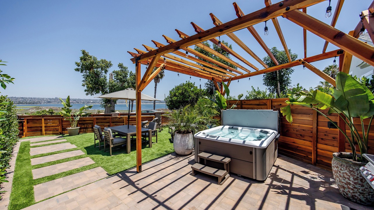 Photo of Patio Balcony in Crown Point