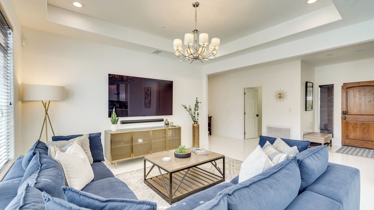 Photo of Livingroom in Tahquitz River Estates