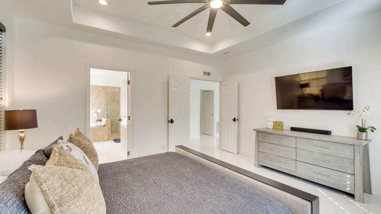 Photo of Bedroom in Tahquitz River Estates