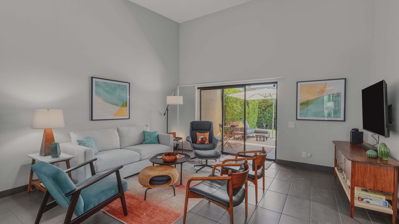 Photo of Livingroom in The Rose Garden