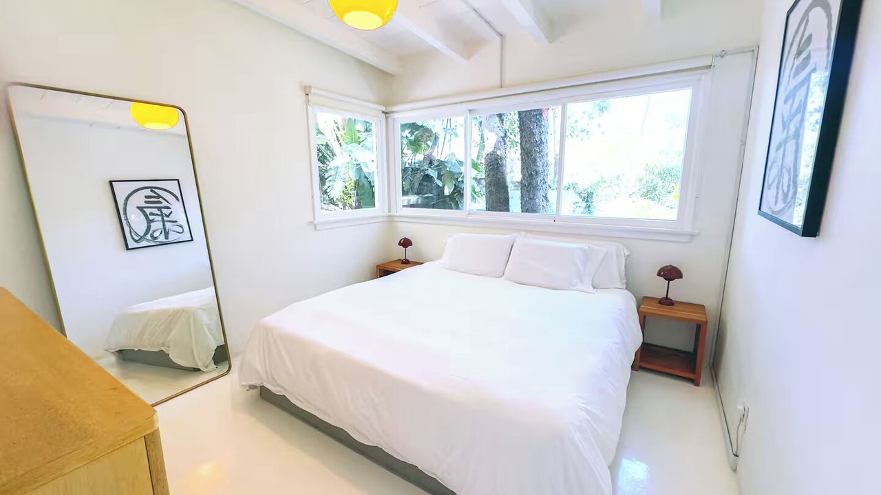Photo of Bedroom in Beachwood Canyon