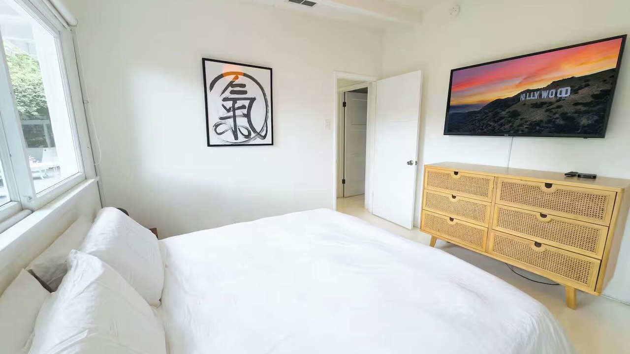 Photo of Bedroom in Beachwood Canyon