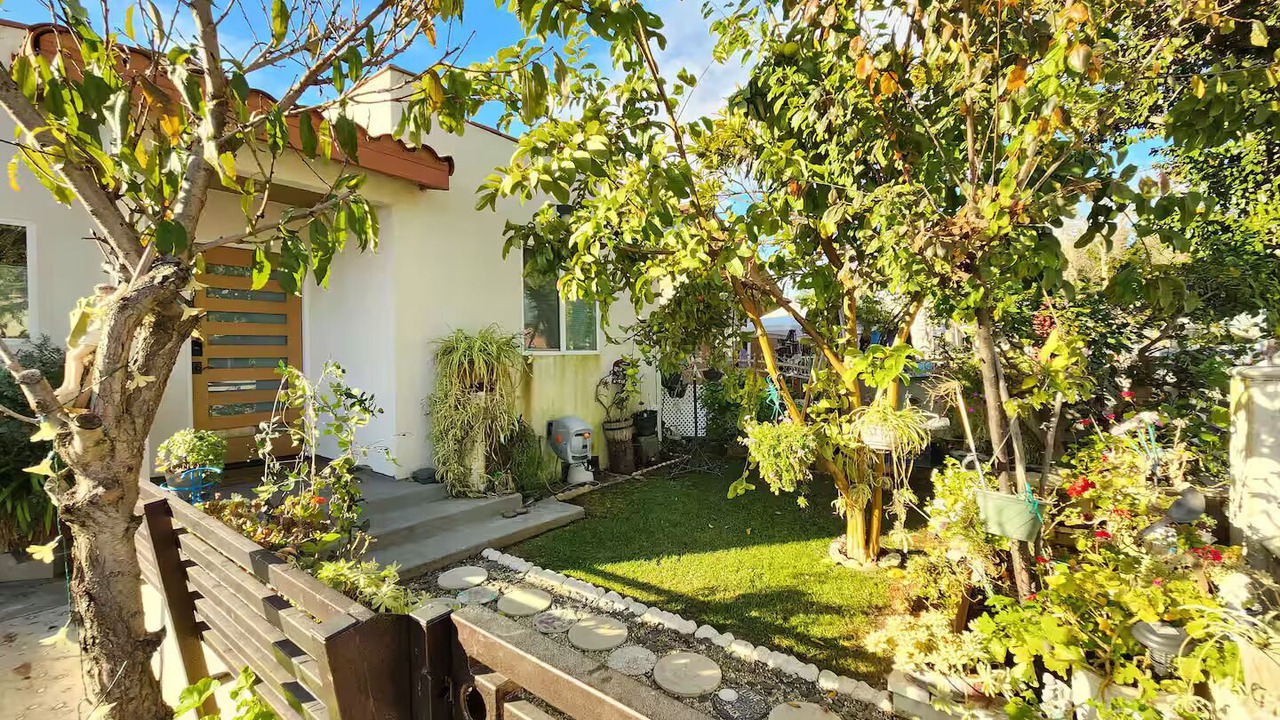Photo of Patio Balcony in South Gate