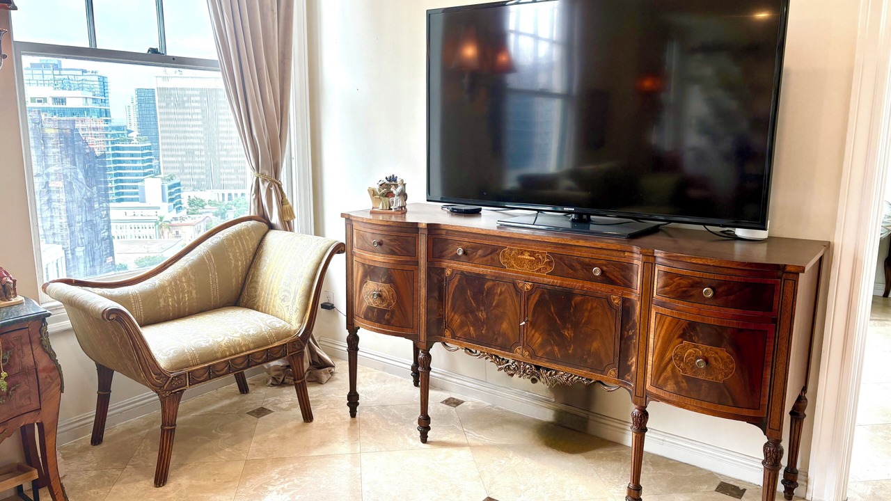 Photo of Livingroom in Cortez Hill