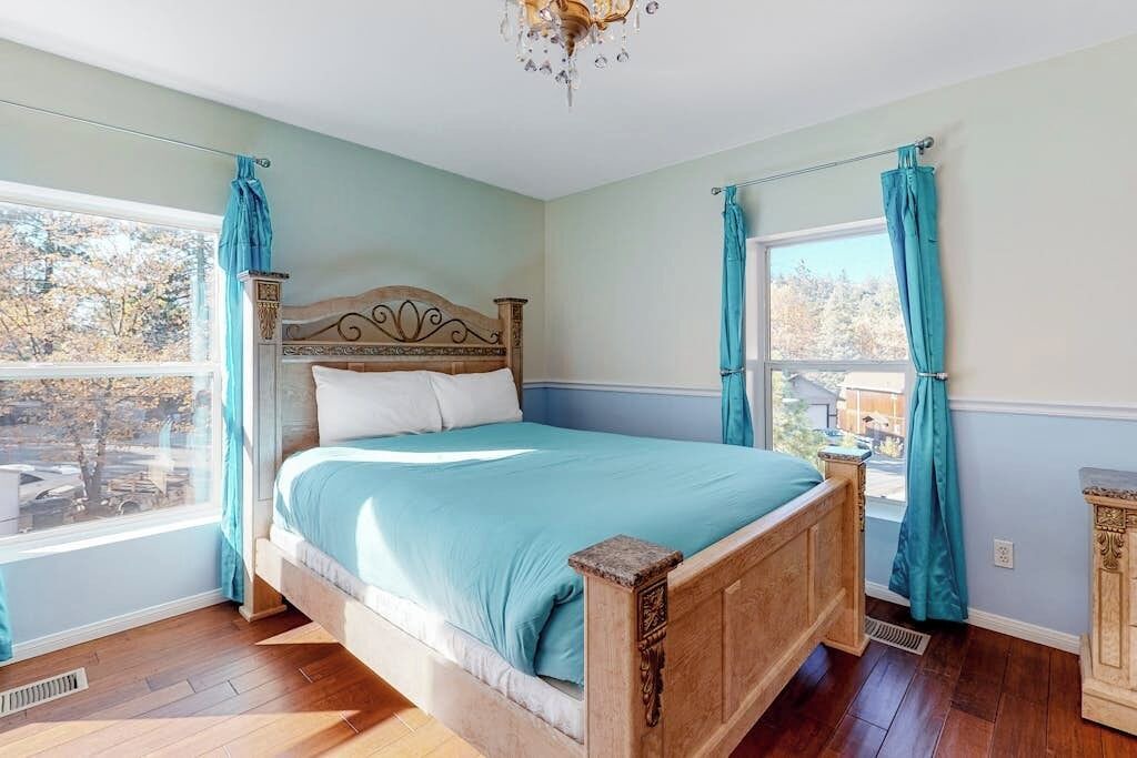Photo of Bedroom in Arrowbear Lake