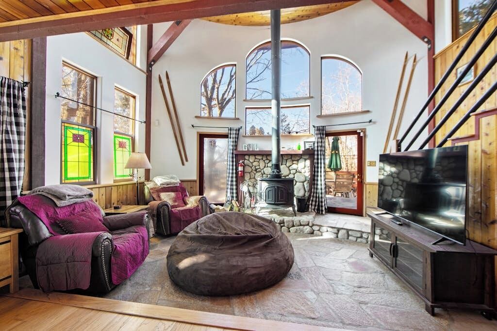 Photo of Livingroom in Green Valley Lake