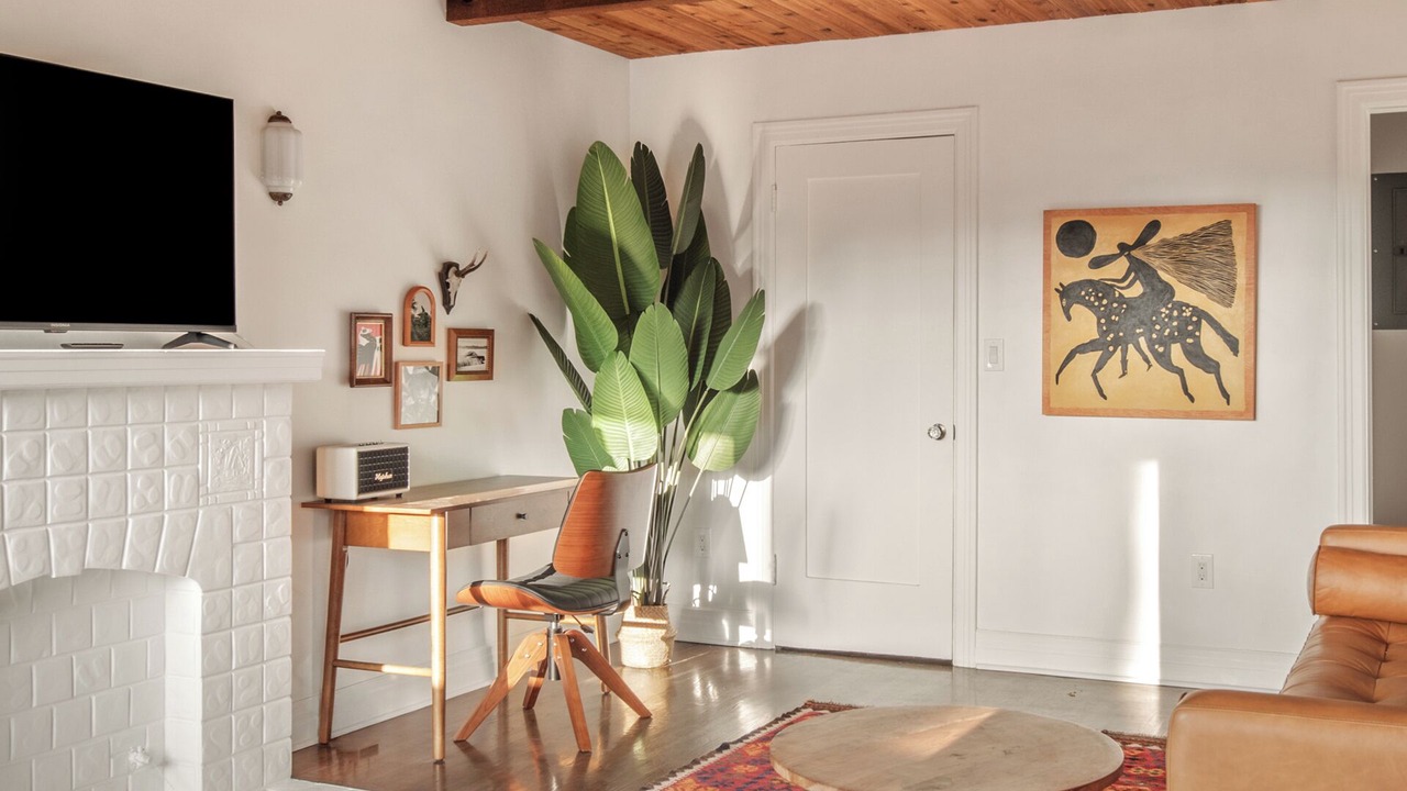 Photo of Livingroom in Sunset Junction